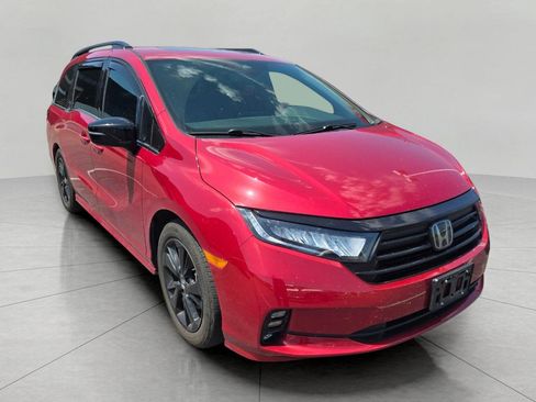 Used 2023 Honda Odyssey Sport image 6