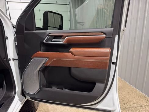 Used 2024 GMC Sierra 2500 Denali Ultimate AWD/4WD image 23