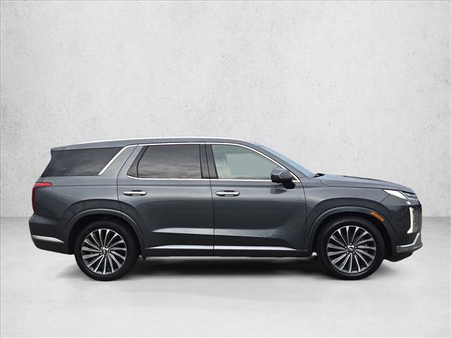 Used 2023 Hyundai Palisade Calligraphy w/ Cargo Package FWD image 4