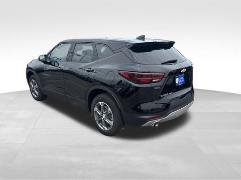 Used 2025 Chevrolet Blazer LT AWD/4WD image 4