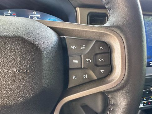 Used 2025 Ford Bronco Outer Banks AWD/4WD image 33