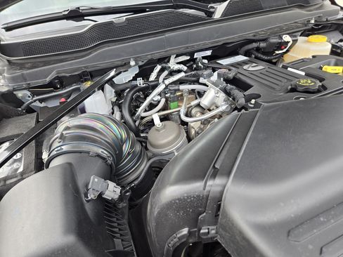New 2026 RAM 2500 Limited AWD/4WD image 24