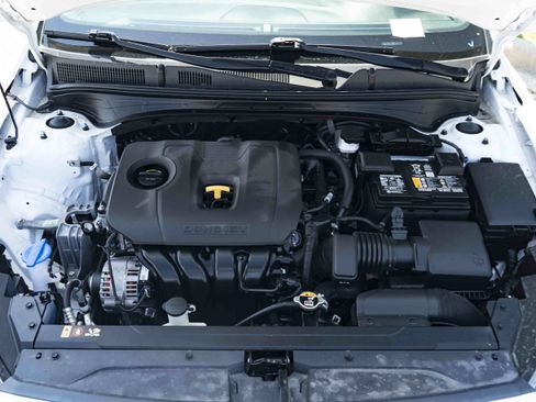Used 2024 Kia Forte LXS FWD image 39