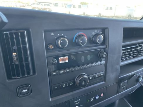 New 2025 GMC Savana 2500 Extended w/ Driver Convenience Package image 13