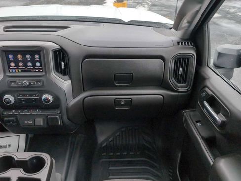 Used 2024 GMC Sierra 2500 Pro w/ Convenience Package image 14