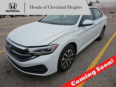 Used 2024 Volkswagen Jetta S image 1