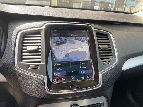 Used 2018 Volvo XC90 T5 Momentum w/ Convenience Package AWD/4WD image 20