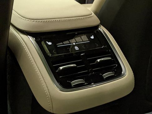 New 2026 Volvo XC90 T8 Plus image 24