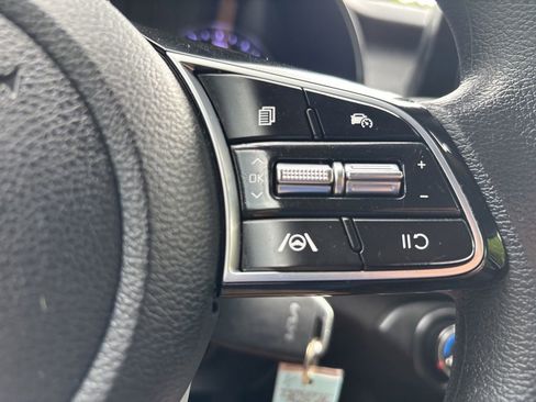 Used 2023 Kia Forte LXS FWD image 17