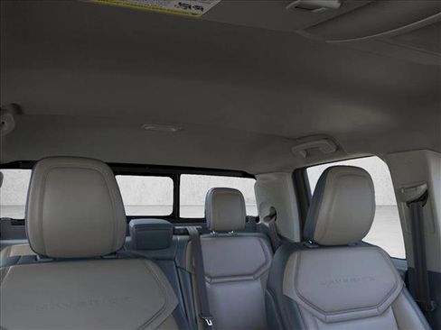 New 2025 Ford Maverick Lariat image 12