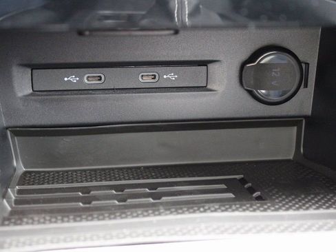 New 2026 Volkswagen Taos SEL AWD/4WD image 15