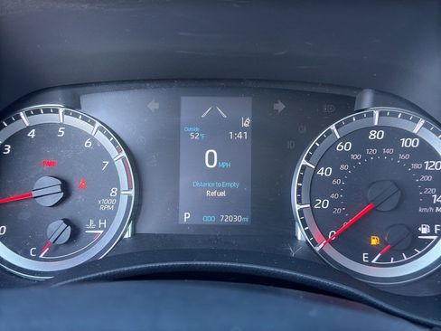 Used 2022 Toyota Highlander L image 24