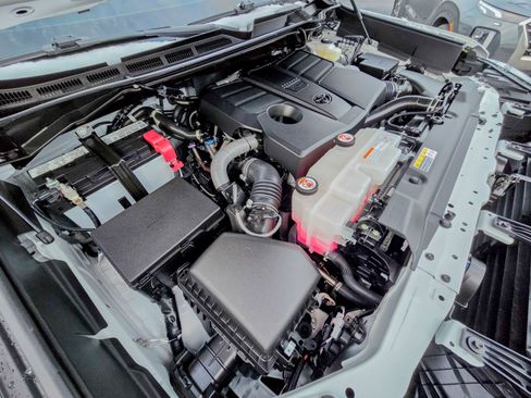 Used 2024 Toyota Tundra SR5 image 39