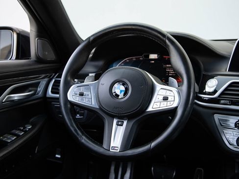 Used 2020 BMW 740i xDrive w/ M Sport Package AWD/4WD image 38