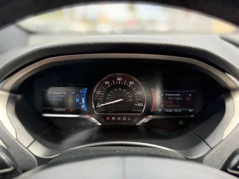 Used 2017 Lincoln MKZ Premiere FWD image 44