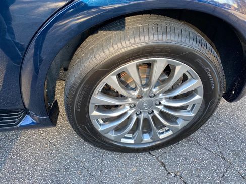 Used 2017 INFINITI QX80 4WD w/ Driver Assistance Package image 10