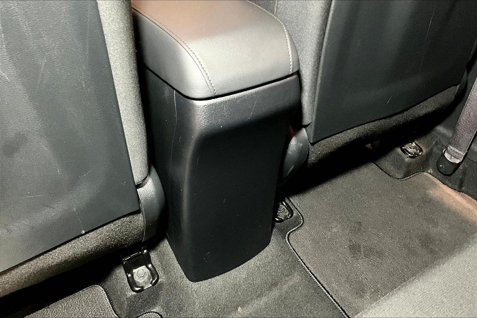 Used 2025 Kia Soul LX w/ LX Technology Package FWD image 11