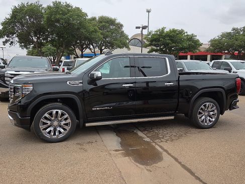 New 2026 GMC Sierra 1500 Denali AWD/4WD image 2