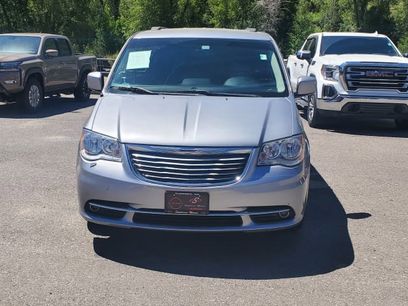 Used 2016 Chrysler Town & Country Touring