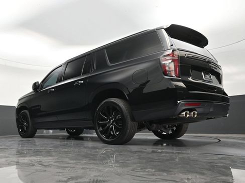 Used 2024 Chevrolet Suburban Premier w/ Premium Package RWD image 23