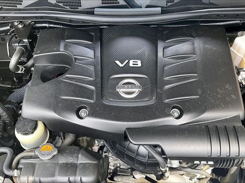 Used 2024 Nissan Armada Platinum w/ Captain's Chairs Package RWD image 33