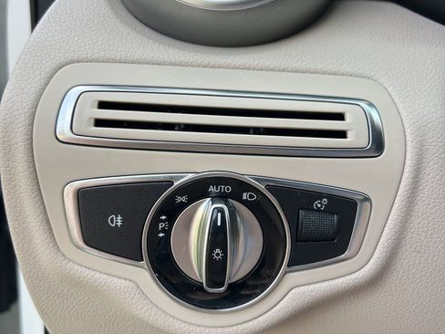 Used 2015 Mercedes-Benz C 300 4MATIC Sedan image 23