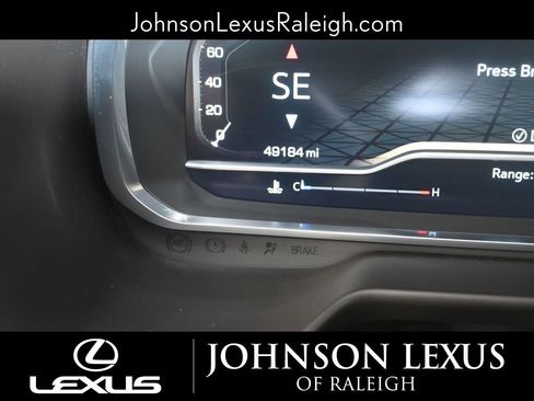 Used 2023 GMC Yukon XL AT4 w/ AT4 Premium Plus Package image 14