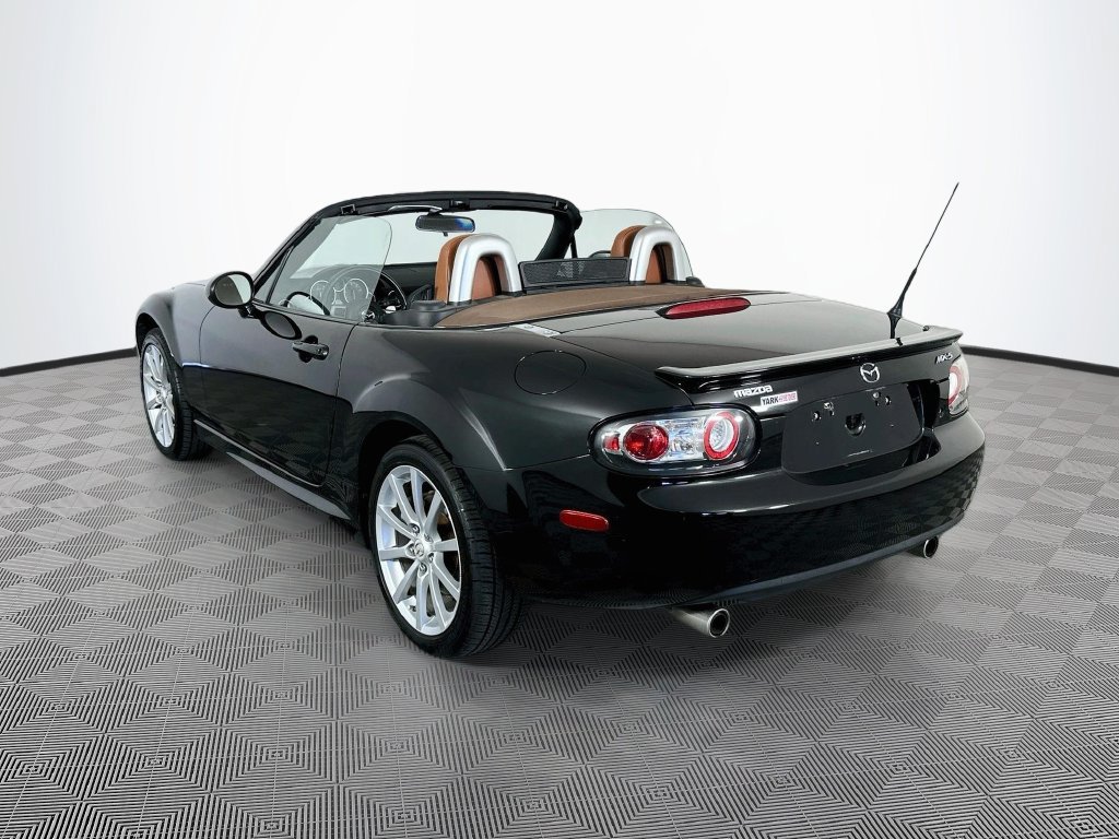 Used 2007 MAZDA MX-5 Miata Grand Touring w/ Premium Pkg RWD image 36
