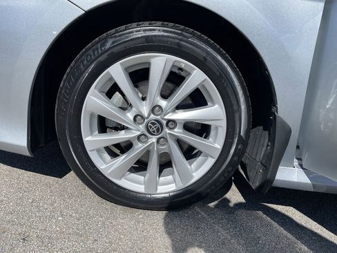 Used 2023 Toyota Camry LE image 9