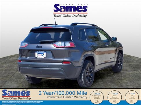 Used 2023 Jeep Cherokee Altitude Lux image 4