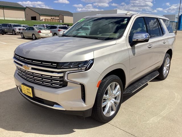 Used 2021 Chevrolet Tahoe Premier w/ Premium Package AWD/4WD image 1