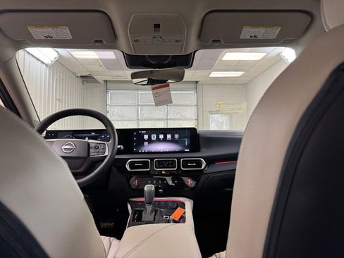 New 2026 Nissan Sentra SL w/ Floor Mat Package FWD image 19