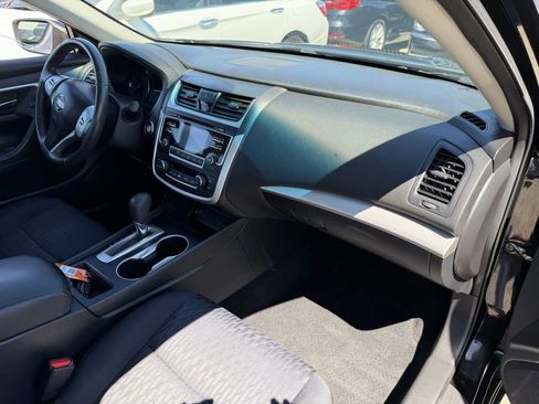 Used 2017 Nissan Altima 2.5 SV FWD image 24