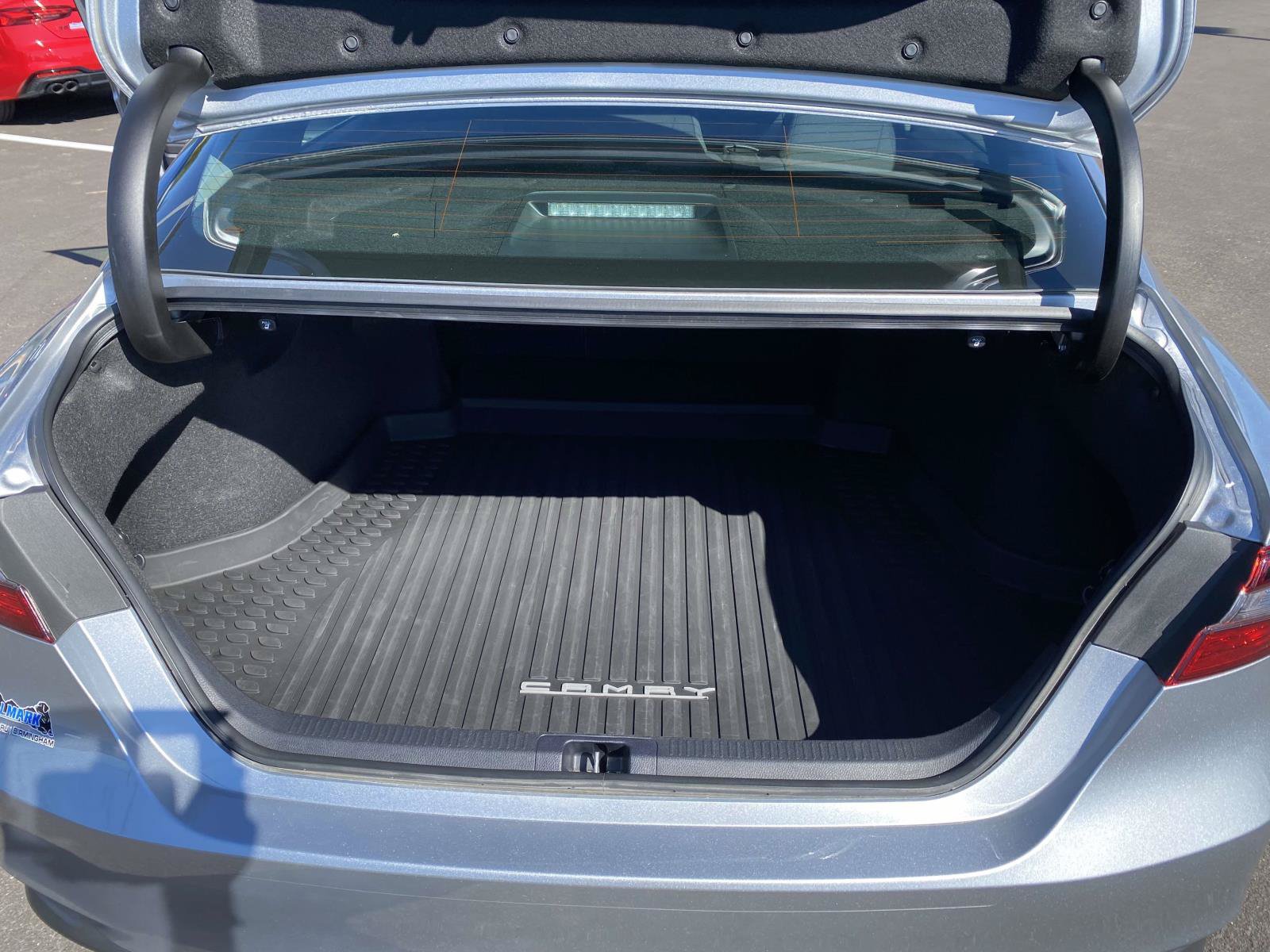 Used 2022 Toyota Camry LE FWD image 13