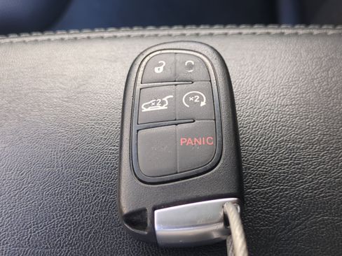 Certified 2023 Jeep Cherokee Altitude Lux image 31