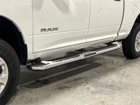 Used 2024 RAM 2500 Big Horn w/ Safety Group image 12