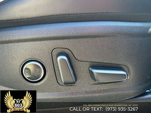 Used 2025 Hyundai Palisade SEL FWD image 21
