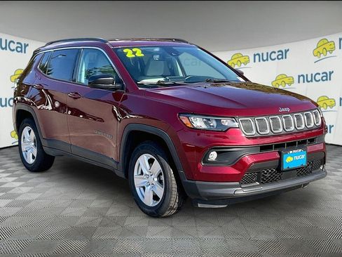 Used 2022 Jeep Compass Latitude w/ Convenience Group AWD/4WD image 1