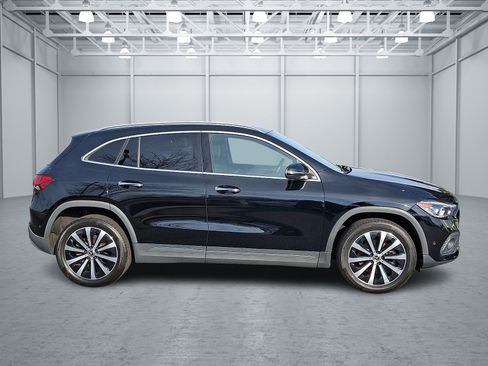 Certified 2022 Mercedes-Benz GLA 250 4MATIC image 7