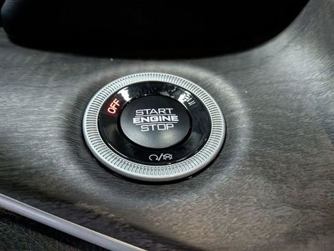 New 2025 Jeep Grand Cherokee L Limited image 19