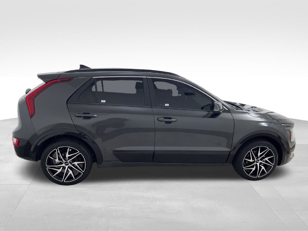 Used 2025 Kia Niro EX Touring FWD image 6