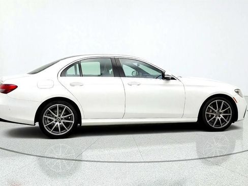 Used 2023 Mercedes-Benz E 450 4MATIC Sedan w/ Premium Package image 4