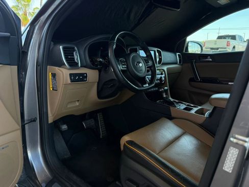 Used 2017 Kia Sportage SX image 40