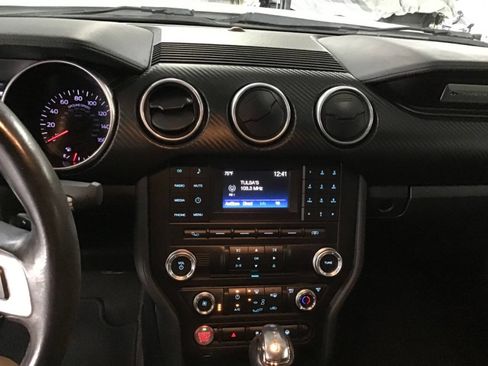 Used 2018 Ford Mustang Coupe RWD image 14