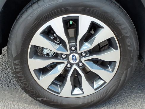 Used 2024 Subaru Outback Limited AWD/4WD image 9