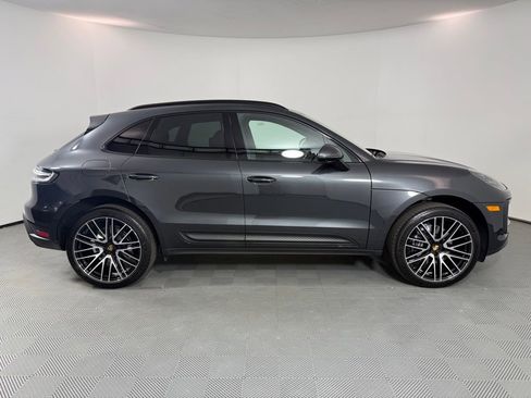 Certified 2026 Porsche Macan AWD/4WD image 7
