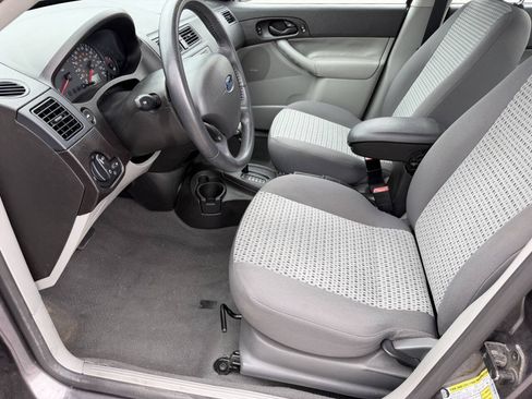 Used 2007 Ford Focus SE FWD image 14