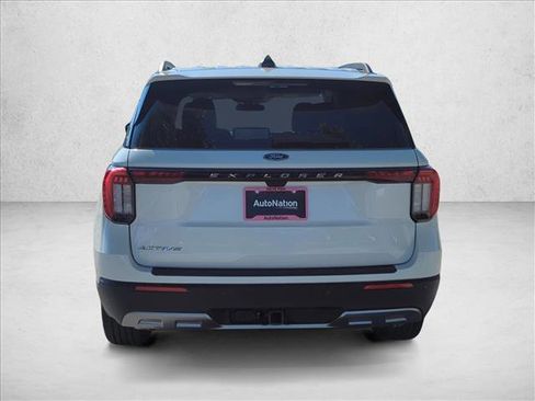New 2026 Ford Explorer Active image 8