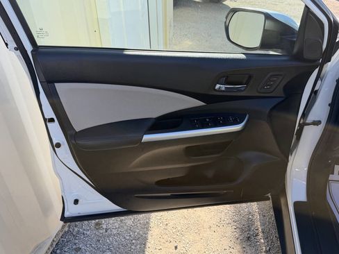 Used 2016 Honda CR-V Touring image 8