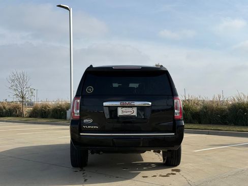 Used 2019 GMC Yukon Denali w/ Denali Ultimate Package image 6